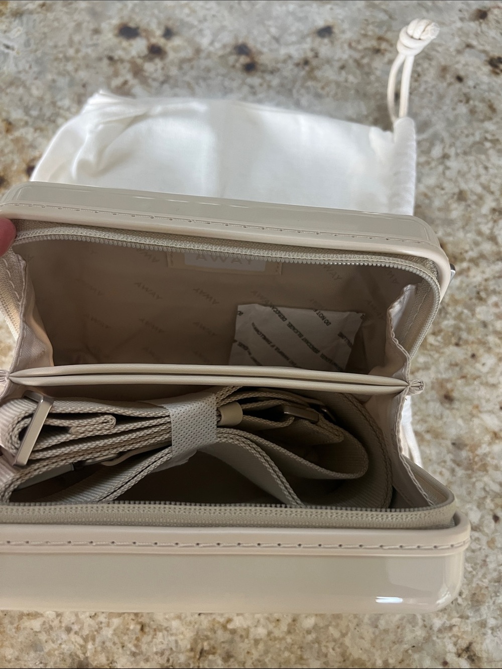 NWT AWAY “THE MINI CROSSBODY” in SALT WHITE - Picture 6 of 7